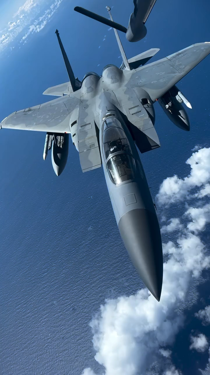 手机版空中突击战机(手机版空中突击战机怎么玩)-第2张图片-太平洋在线下载